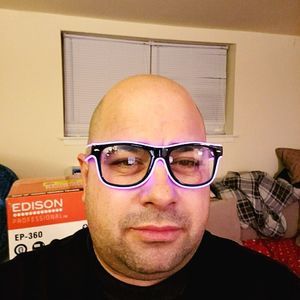 Meet your Posher, Victor